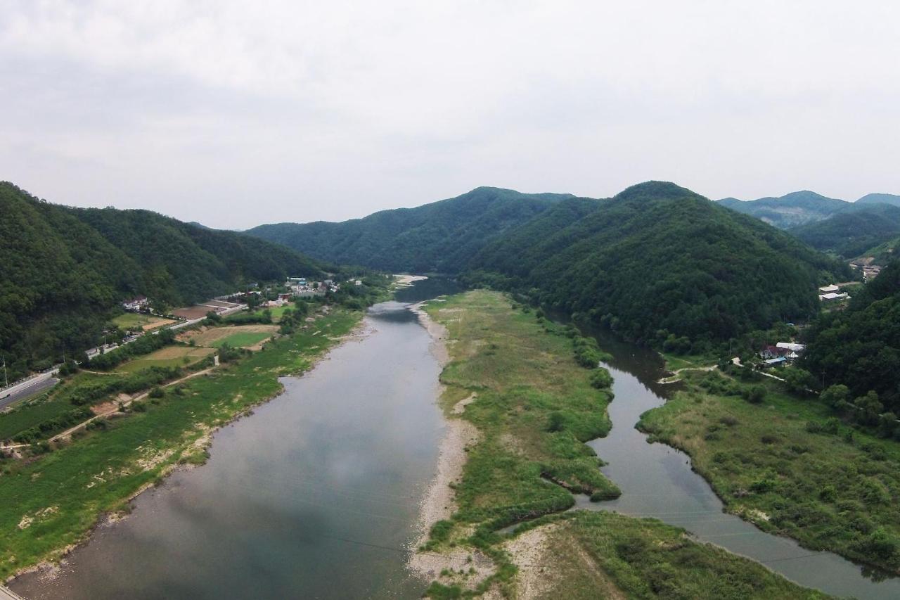 Forest Of Color Pension Hongcheon Buitenkant foto